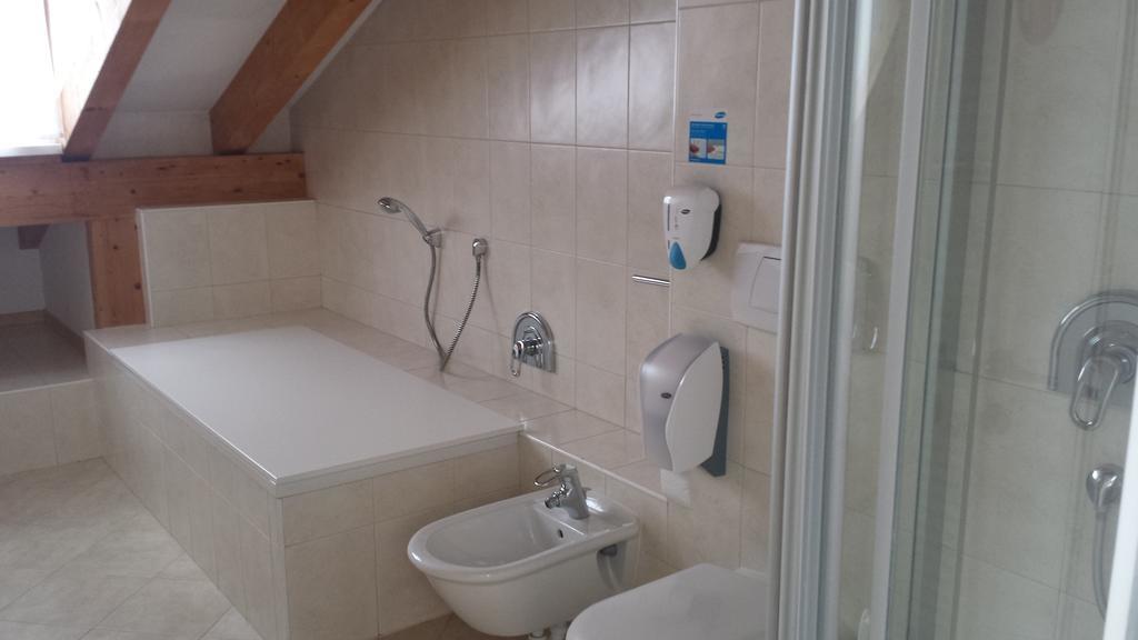 Manzoni Rooms Meran Pokój zdjęcie
